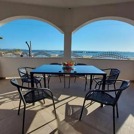 Apartment By The Sea Privlaka, Zadar - 23917